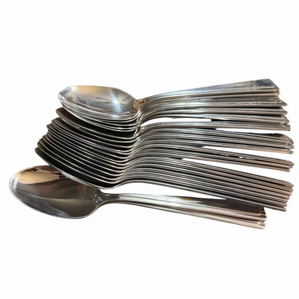 WM Rogers Mfg Co‎ INS72 Stainless Soup Spoon IS - Lot of (25)
